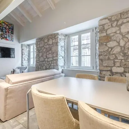 Appartamento 1 Bedroom In Zara